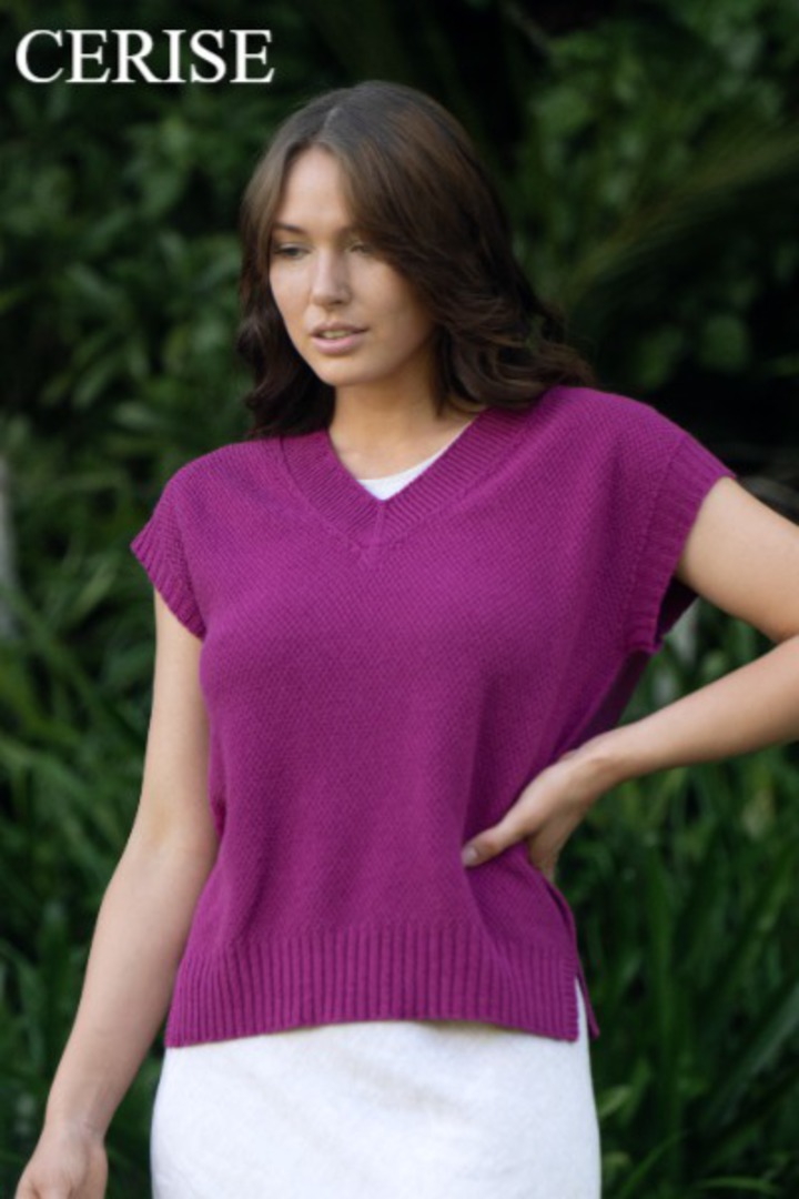 Lothlorian Cotton/Merino Evie Textured Vest image 2